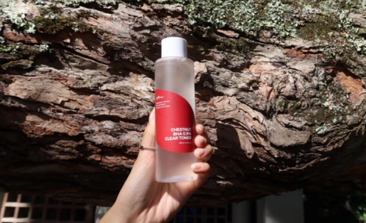 Isntree Chestnut BHA 0.9% Clear Toner