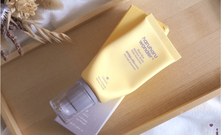 Haruharu Black Rice Moisture Airyfit Daily Sunscreen