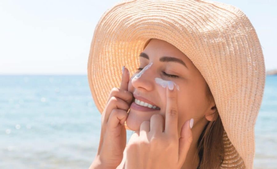 Best Sunscreens for Acne Prone Skin and Comedones 